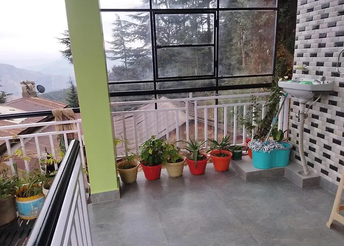 Tree Valley Homestay Chail