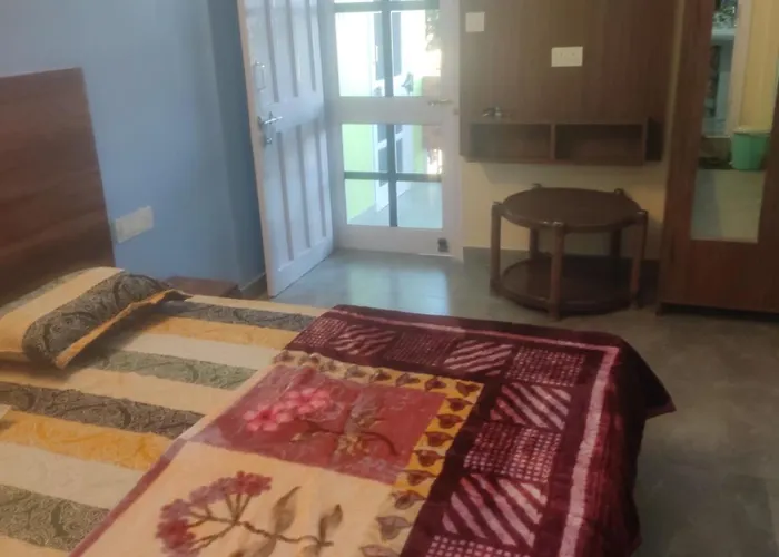 Tree Valley Homestay Chail